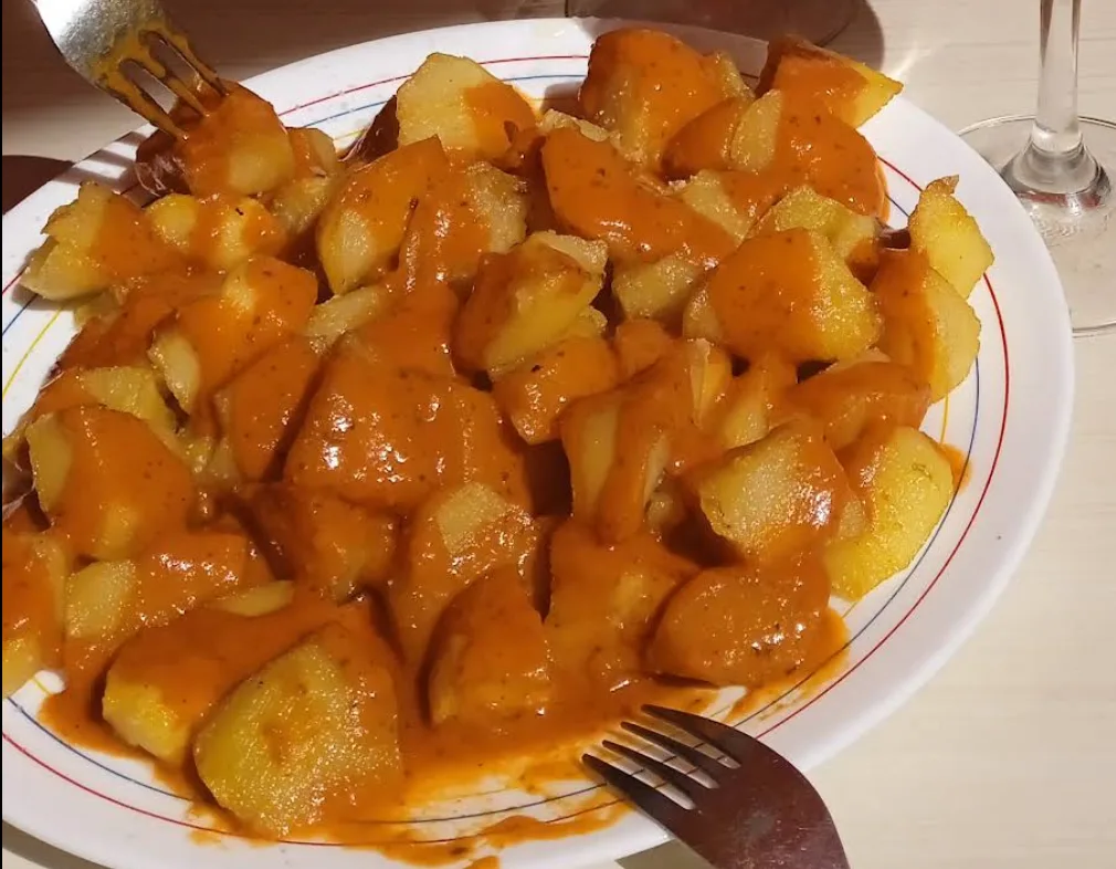 Foto de las bravas: Terraza Bar Mayco.